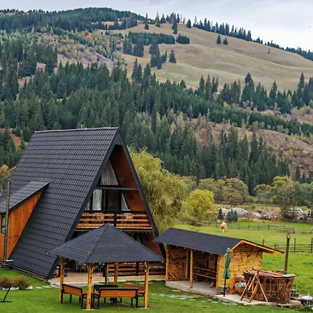 A Frame Alpin Lodge